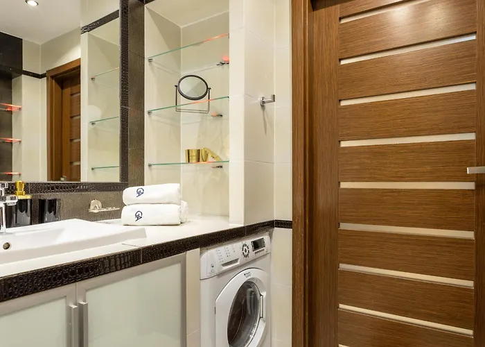 Apartman Close-central - Great Location- Big And Charming - Grzybowska 5 *