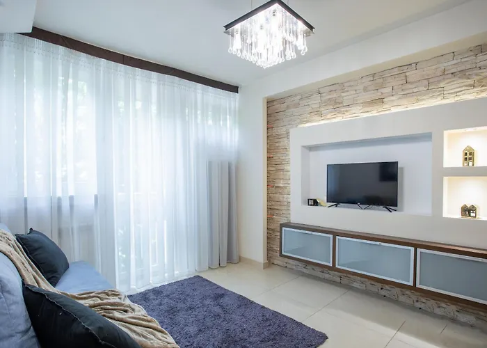 Close-central - Great Location- Big And Charming - Grzybowska 5 * Varsó