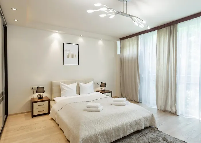 Apartman Close-central - Great Location- Big And Charming - Grzybowska 5